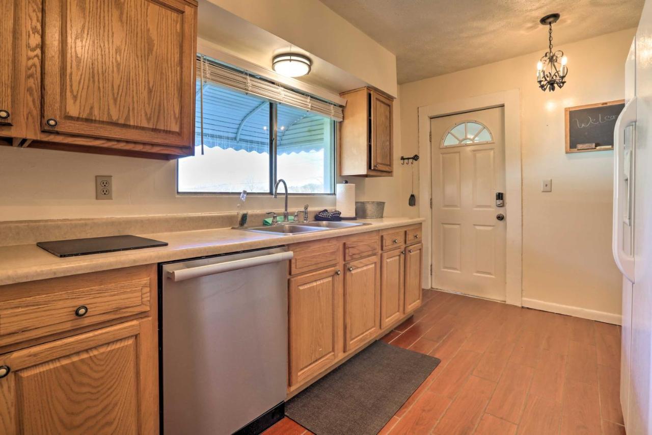 Charming East Bernstadt Retreat Less Than 6 Acre Farm! Esterno foto
